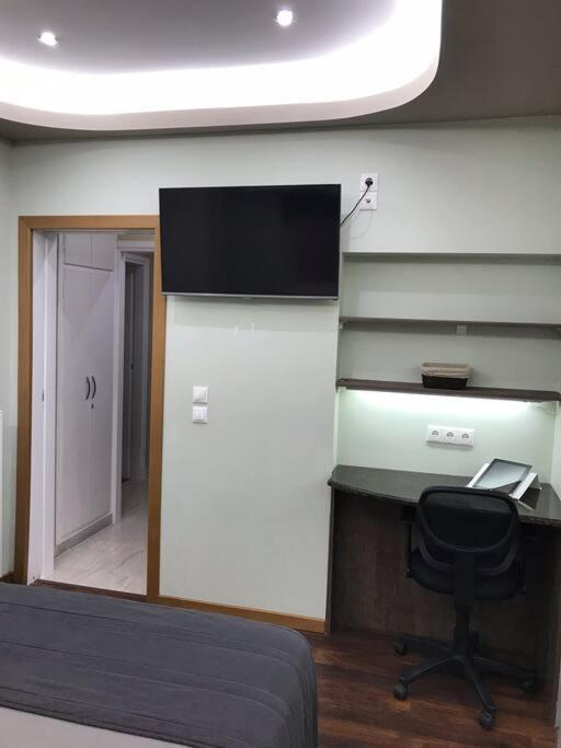 Finer Things Flisvos Beach Condo In Palaio Faliro Athen Exterior foto