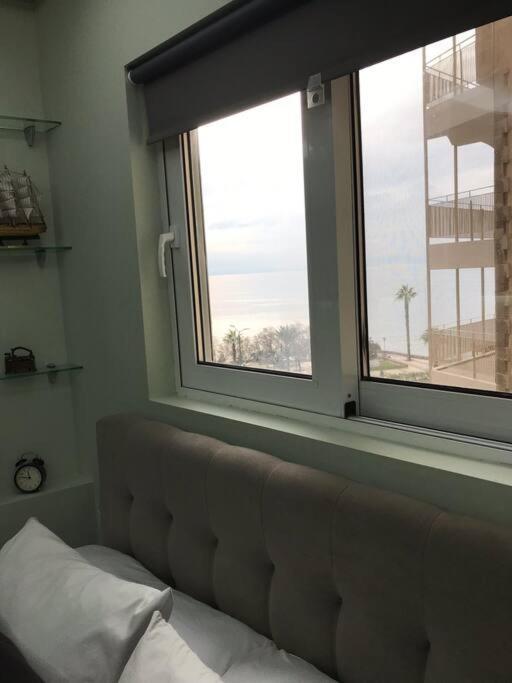 Finer Things Flisvos Beach Condo In Palaio Faliro Athen Exterior foto